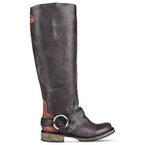 Steve Madden Judgment Black Leather Boots